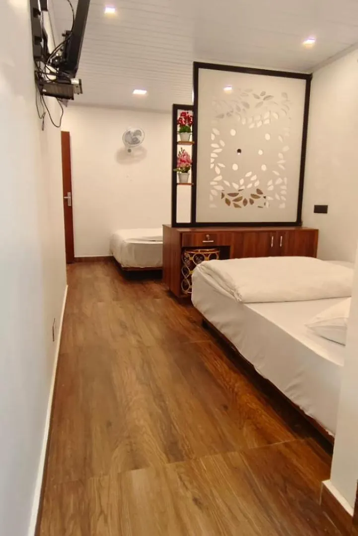 Birdwing Cottage, Munnar Homestay